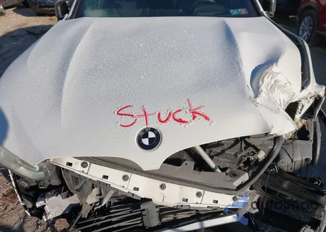 2021 BMW X4 M40I z USA, uszkodzony, nr VIN 5UX2V5C03M9F04922